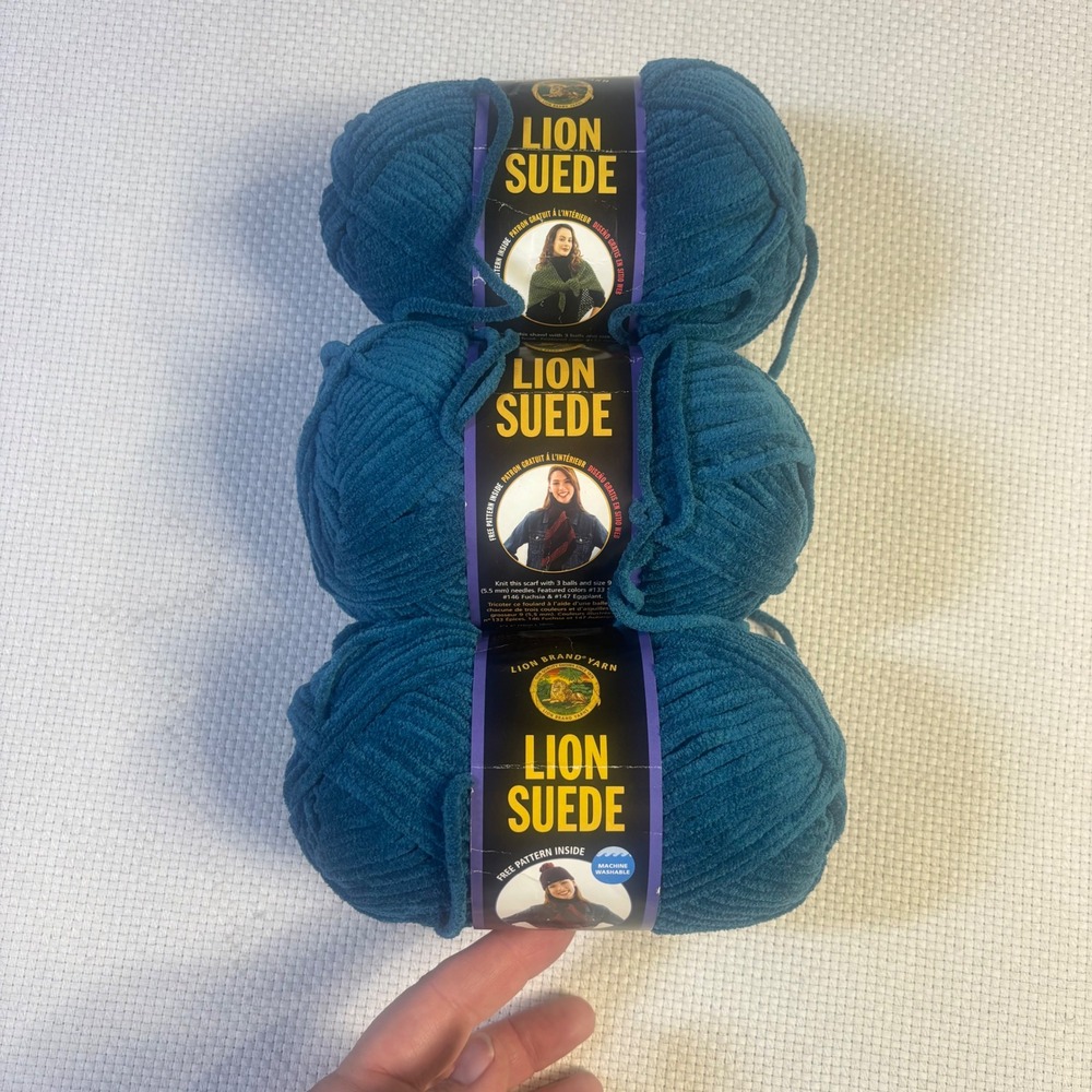Lion Brand Lion Suede Bulky Yarn Teal 178 Lot 0122H 3 Skeins 100% Polyester USA